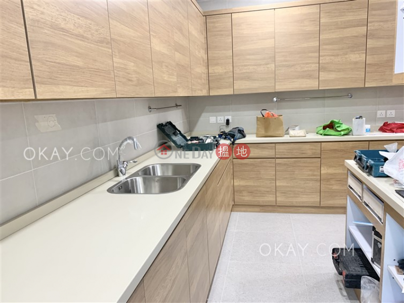 HK$ 68,000/ month, Elite Villas Southern District Efficient 3 bedroom in Shouson Hill | Rental
