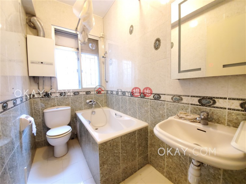 Rare 3 bedroom with balcony & parking | Rental 34 Kennedy Road | Central District, Hong Kong | Rental | HK$ 45,000/ month