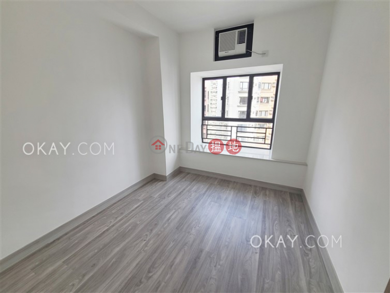 HK$ 42,000/ month | Primrose Court, Western District | Charming 3 bedroom on high floor | Rental