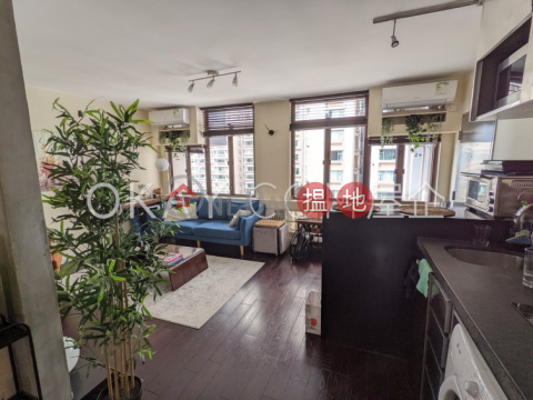 Lovely 1 bedroom in Mid-levels West | Rental | Robinson Crest 賓士花園 _0