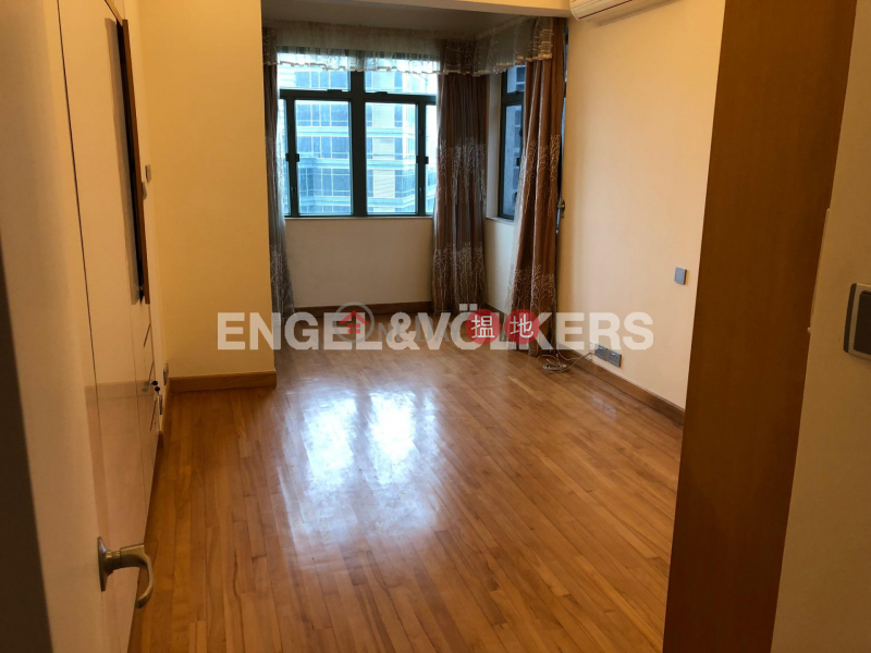 Property Search Hong Kong | OneDay | Residential | Sales Listings, 3 Bedroom Family Flat for Sale in Central Mid Levels