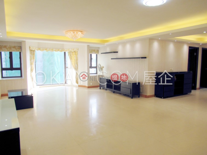 Efficient 4 bedroom on high floor with parking | For Sale | Beverly Villa Block 1-10 碧華花園1-10座 Sales Listings
