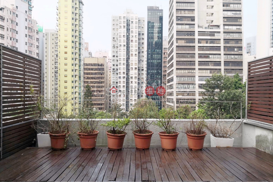 Property for Rent at 230 Hollywood Road with 1 Bedroom | 230 Hollywood Road 荷李活道230號 Rental Listings