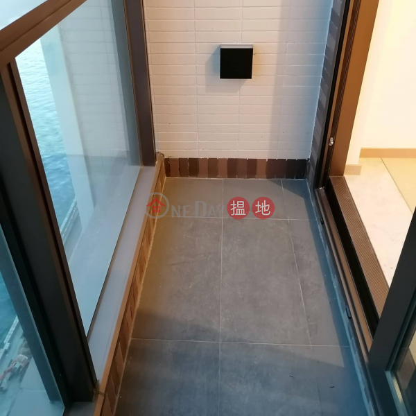 HK$ 8,000/ month | Tower 5 Phase 6 LP6 Lohas Park Sai Kung 3 bedrooms 2 toilet share 3 lady