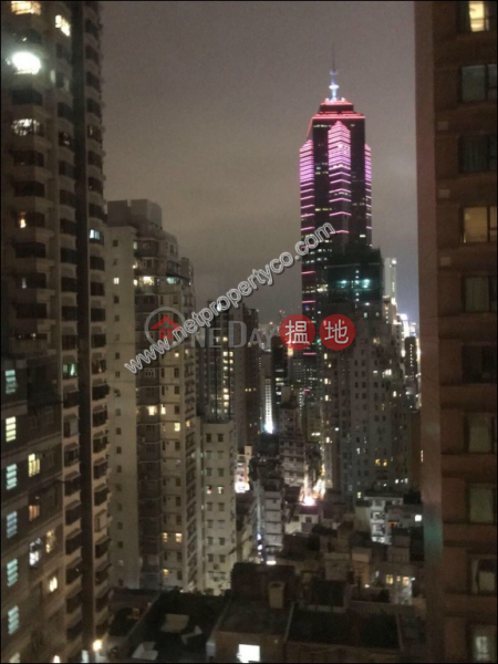 Property Search Hong Kong | OneDay | Residential Rental Listings | 1 Large Bedroom Unit in Mid-Level Central for Rent