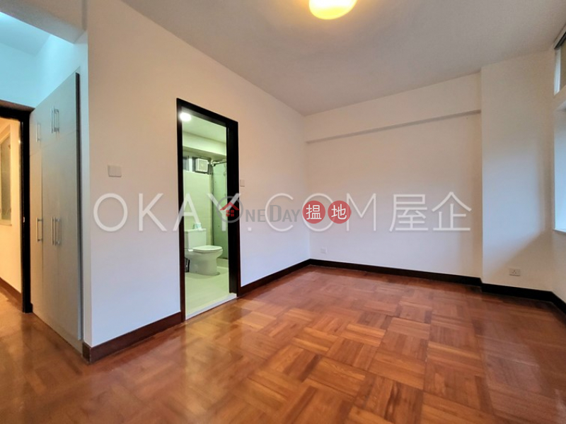 HK$ 50,000/ month, Splendour Court, Wan Chai District Rare 3 bedroom with racecourse views | Rental
