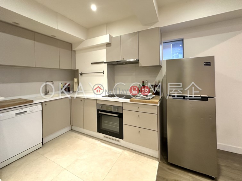 Lovely 2 bedroom with terrace | Rental, 345 Queen\'s Road West 皇后大道西 345 號 Rental Listings | Western District (OKAY-R368636)