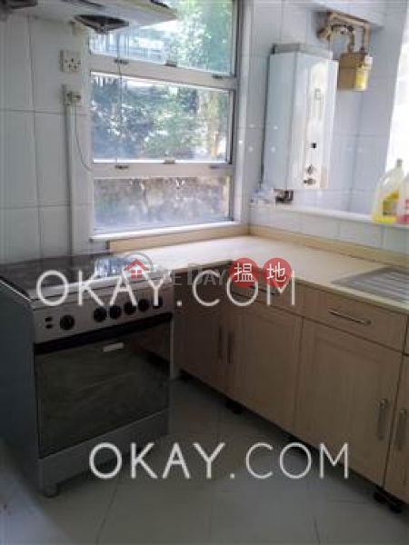 HK$ 25M | Woodland Gardens Western District | Lovely 2 bedroom with balcony & parking | For Sale