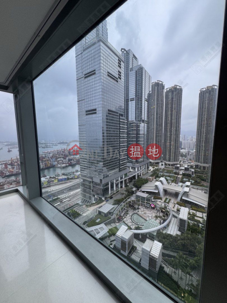 Property Search Hong Kong | OneDay | Residential | Sales Listings | Three bedrooms and one apartment in The Harbourside