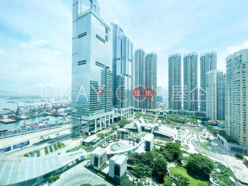 Property Search Hong Kong | OneDay | Residential, Rental Listings, Nicely kept 2 bedroom in Kowloon Station | Rental