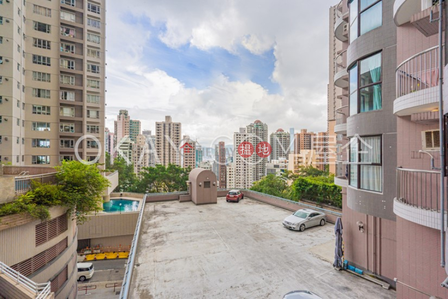 3房2廁,可養寵物,連車位,露台龍騰閣出售單位|龍騰閣(Dragonview Court)出售樓盤 (OKAY-S23239)