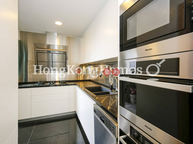 3 Bedroom Family Unit for Rent at Hillsborough Court, 18 Old Peak Road | Central District, Hong Kong, Rental HK$ 75,000/ month