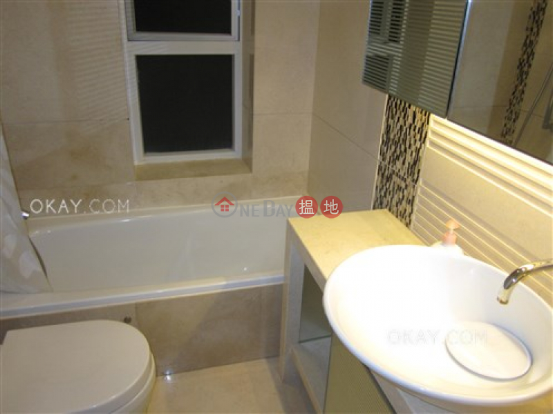 HK$ 48,000/ month | 18 Conduit Road Western District, Tasteful 3 bedroom on high floor with balcony & parking | Rental