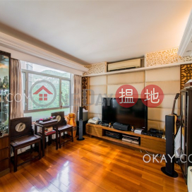 Efficient 3 bed on high floor with rooftop & balcony | Rental | Dragon Garden 龍園 _0