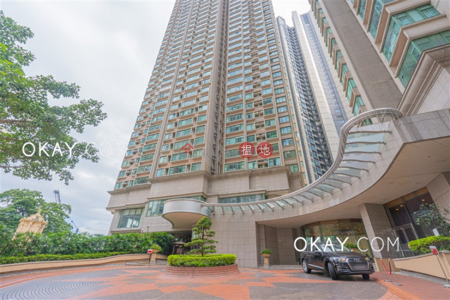 Rare 2 bedroom on high floor | Rental, Robinson Place 雍景臺 Rental Listings | Western District (OKAY-R43796)