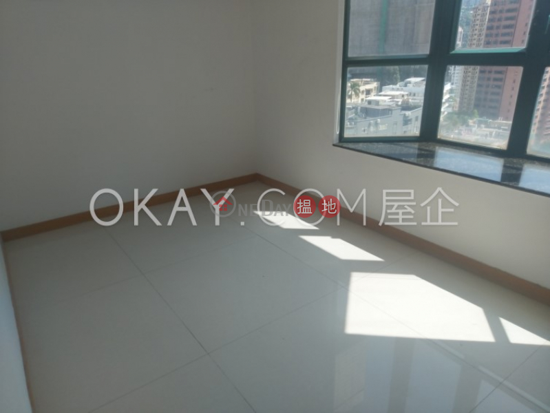 HK$ 18M, Caroline Garden | Wan Chai District, Luxurious 3 bedroom on high floor | For Sale