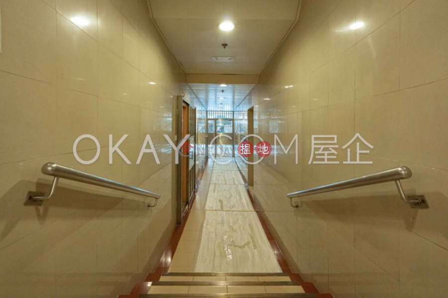 HK$ 1,020萬|金谷大廈中區|2房1廁,實用率高,極高層金谷大廈出售單位