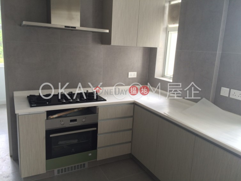 Efficient 3 bed on high floor with balcony & parking | Rental | Pokfulam Peak Pokfulam Peak Rental Listings