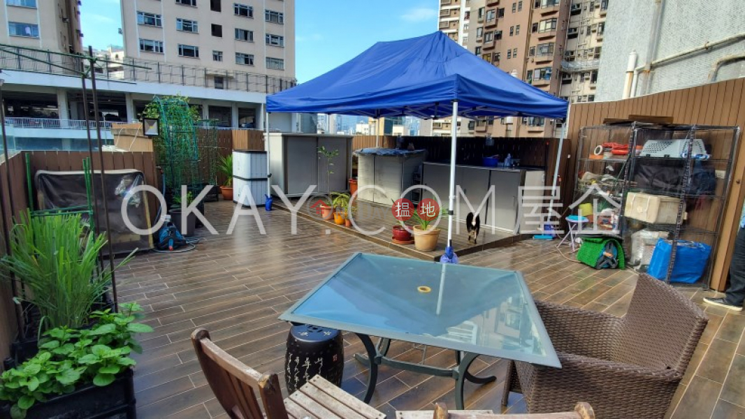 Property Search Hong Kong | OneDay | Residential Sales Listings | Charming 3 bedroom on high floor with rooftop & parking | For Sale