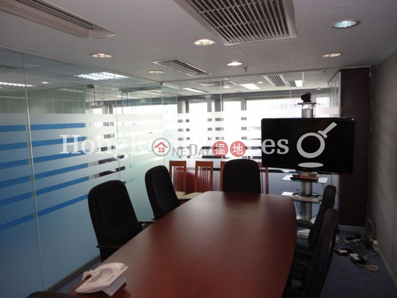 Shun Tak Centre, Middle, Office / Commercial Property | Rental Listings HK$ 90,300/ month
