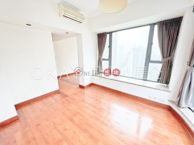 HK$ 40,000/ month, Palatial Crest, Western District | Charming 2 bedroom on high floor with harbour views | Rental