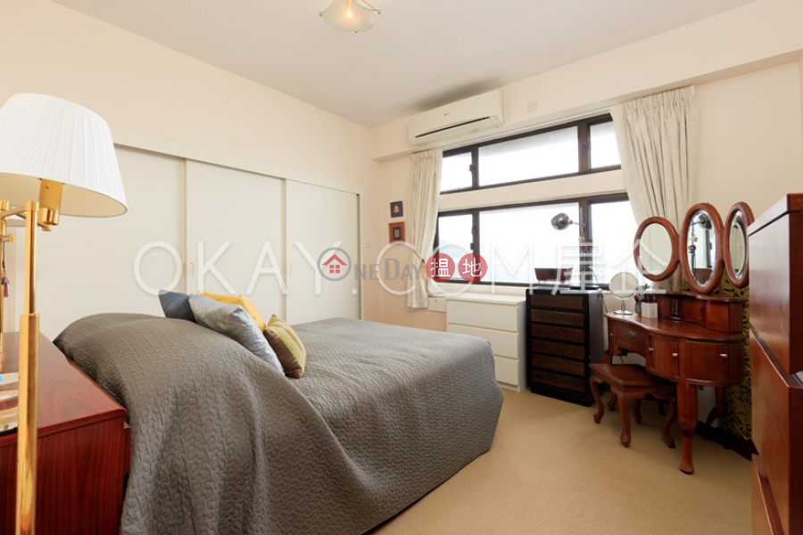 HK$ 58,000/ month | Fulham Garden Western District, Efficient 3 bed on high floor with balcony & parking | Rental