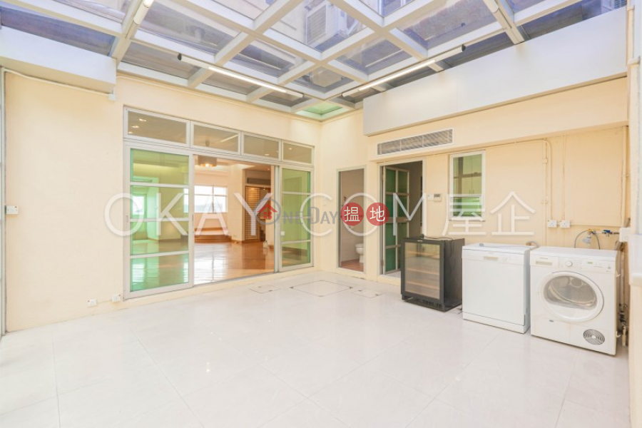 HK$ 80M Redhill Peninsula Phase 2 | Southern District, Rare house with rooftop, terrace | For Sale