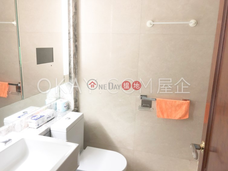 Nicely kept 3 bedroom with balcony | Rental | The Avenue Tower 1 囍匯 1座 Rental Listings