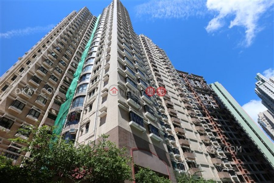 香港搵樓|租樓|二手盤|買樓| 搵地 | 住宅-出租樓盤-2房1廁,實用率高,連車位,露台《富景花園出租單位》