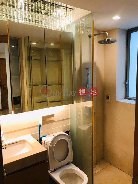 Flat for Rent in York Place, Wan Chai, 22 Johnston Road | Wan Chai District | Hong Kong | Rental | HK$ 21,000/ month