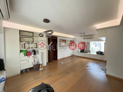 Charming 3 bedroom on high floor with parking | For Sale | Flourish Court 殷榮閣 _0