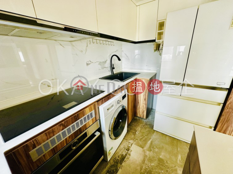 Unique 2 bedroom on high floor with parking | Rental | Prosperous Height 嘉富臺 _0