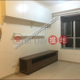A spacious 2-bedroom unit located in Sai Ying Pun | Yuk Ming Towers 毓明閣 _0