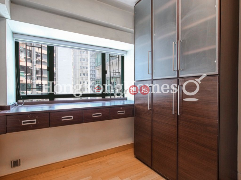 3 Bedroom Family Unit for Rent at Goldwin Heights | 2 Seymour Road | Western District Hong Kong | Rental | HK$ 29,800/ month