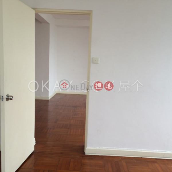 HK$ 45,000/ month, Dor Fook Mansion Western District | Rare 2 bedroom on high floor with parking | Rental