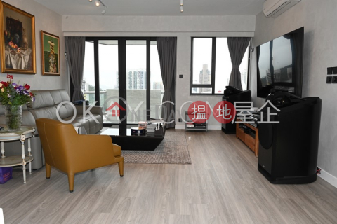 Efficient 3 bed on high floor with sea views & balcony | For Sale | Fulham Garden 富林苑 A-H座 _0