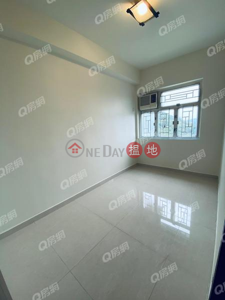 Property Search Hong Kong | OneDay | Residential | Sales Listings Shan Tsui Court Tsui Pik House | 2 bedroom Mid Floor Flat for Sale