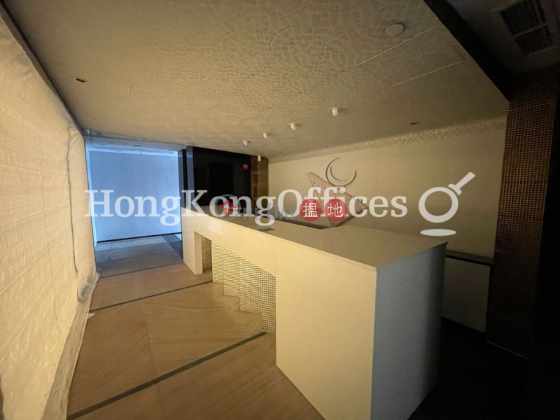 Property Search Hong Kong | OneDay | Office / Commercial Property, Rental Listings | Office Unit for Rent at World Trade Centre