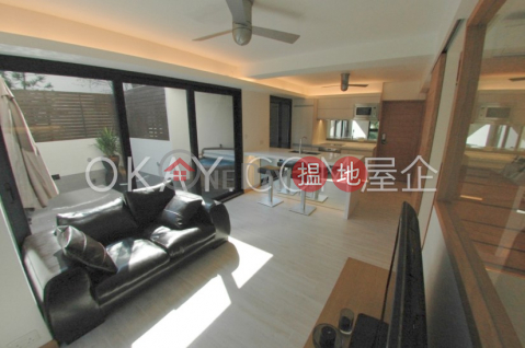Practical 1 bedroom in Sheung Wan | For Sale | Tai Hing Building 太慶大廈 _0
