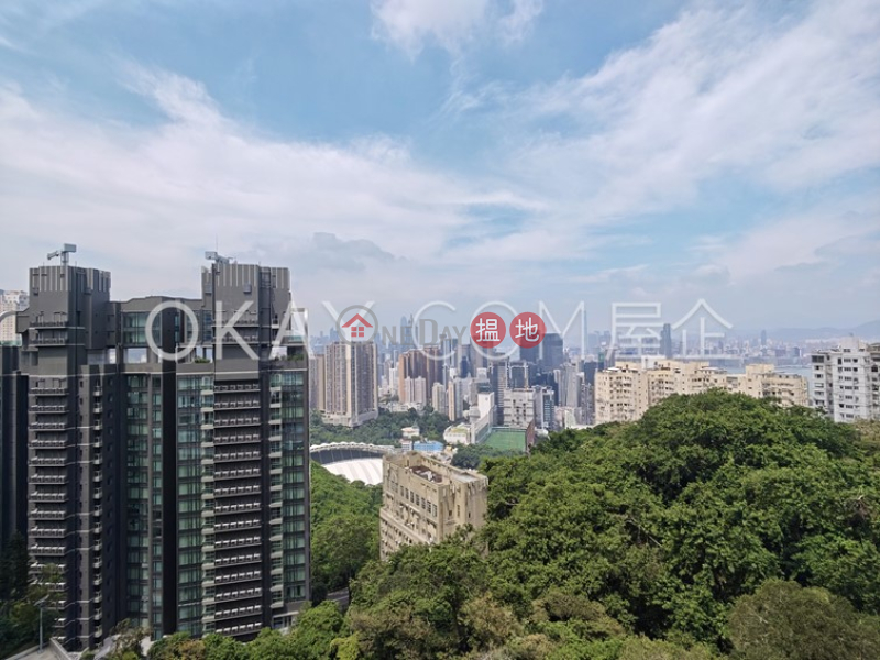Stylish 3 bedroom with balcony | Rental, Aurizon Quarters 金雲閣 Rental Listings | Wan Chai District (OKAY-R407626)