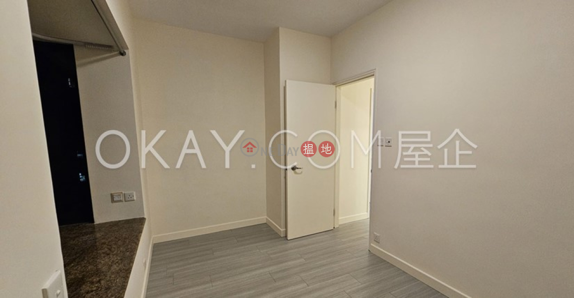 香港搵樓|租樓|二手盤|買樓| 搵地 | 住宅出售樓盤2房1廁,星級會所,連租約發售,連車位曉峰閣出售單位