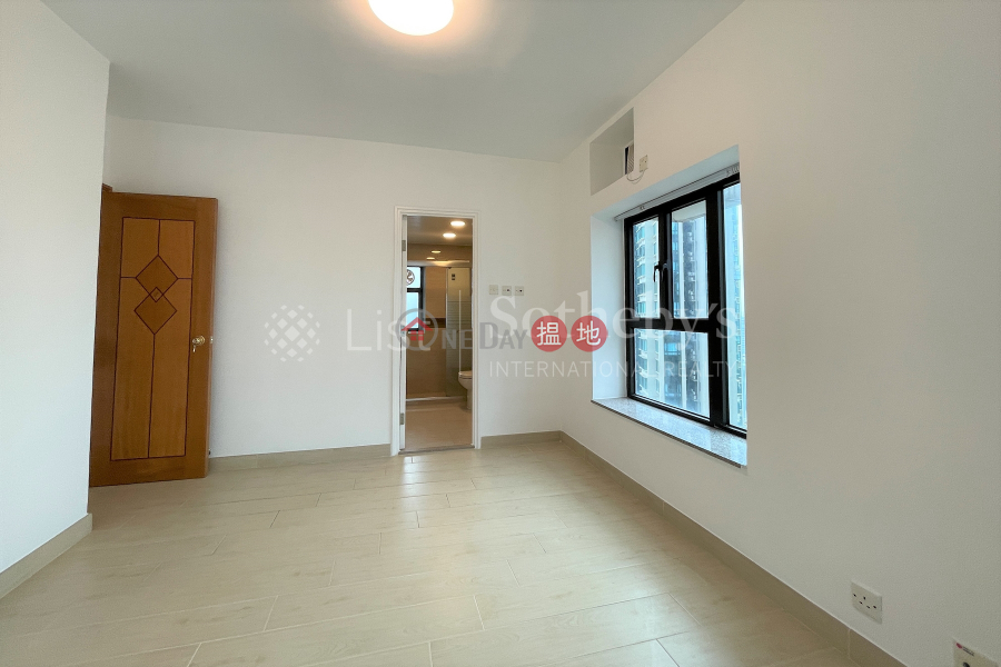Property for Rent at Flourish Court with 3 Bedrooms | 30 Conduit Road | Western District Hong Kong | Rental HK$ 43,000/ month