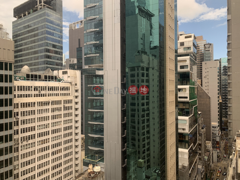 HK$ 47,376/ month | 1 Lyndhurst Tower, Central District Open view on 3 sides