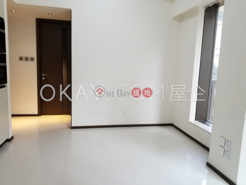 Generous 1 bedroom with balcony | For Sale | Regent Hill 壹鑾 Sales Listings
