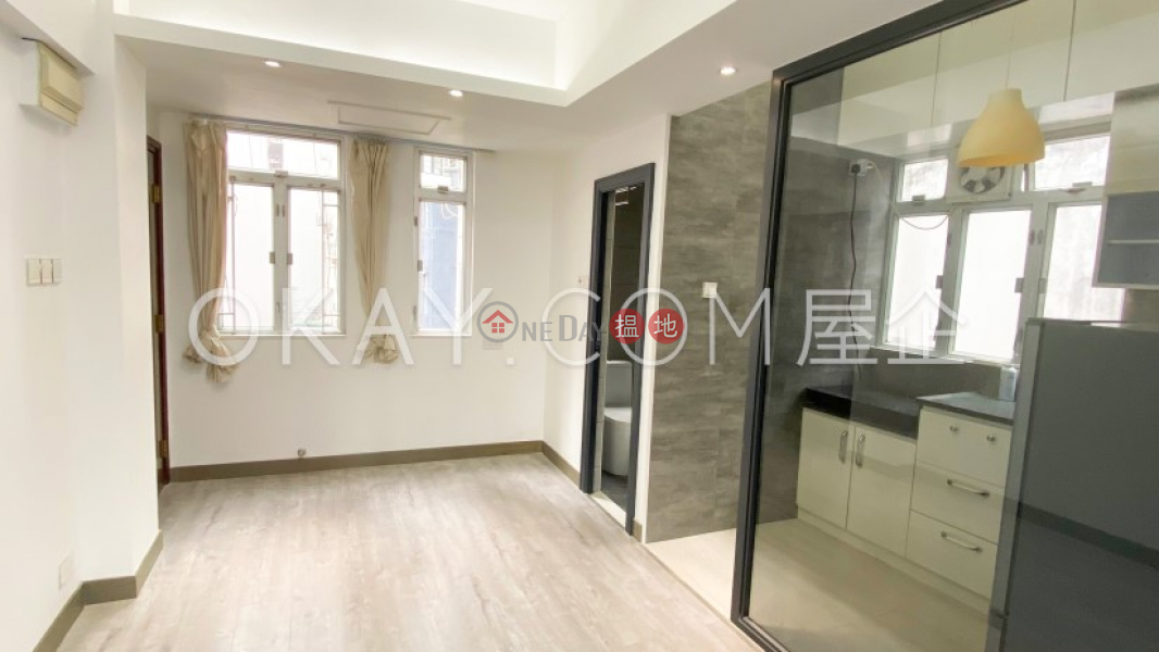 Property Search Hong Kong | OneDay | Residential | Sales Listings Stylish 1 bedroom on high floor with rooftop | For Sale