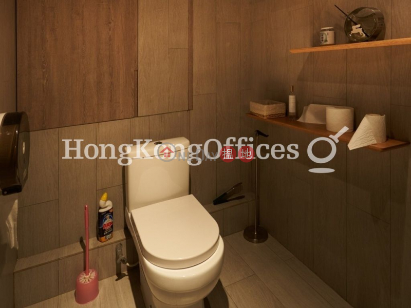 Property Search Hong Kong | OneDay | Office / Commercial Property, Rental Listings, Office Unit for Rent at Zhongda Building
