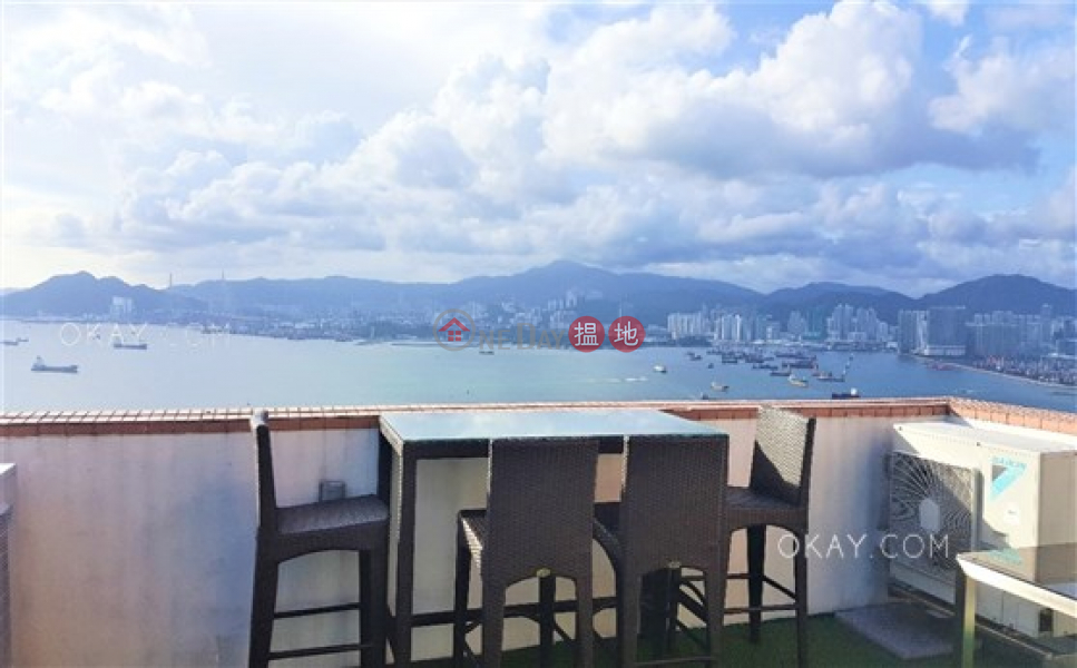 HK$ 45,000/ month Queen\'s Terrace, Western District Lovely penthouse with harbour views & rooftop | Rental