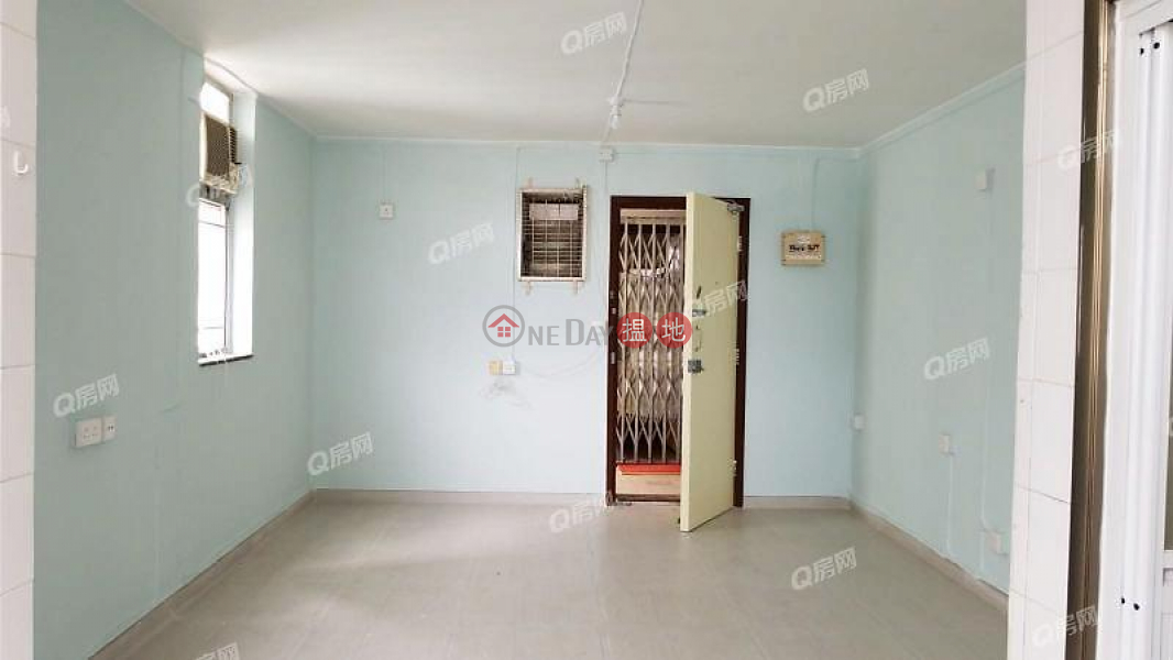 HK$ 5M Tung Hing House Southern District | Tung Hing House | Mid Floor Flat for Sale