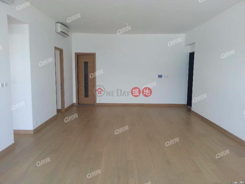 HK$ 43M | Upton, Western District Upton | 3 bedroom Flat for Sale