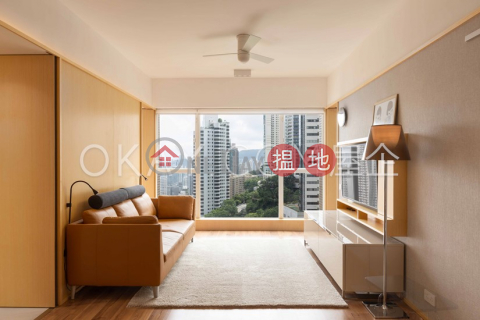 Rare 2 bedroom with parking | For Sale, Valverde 蔚皇居 | Central District (OKAY-S19724)_0
